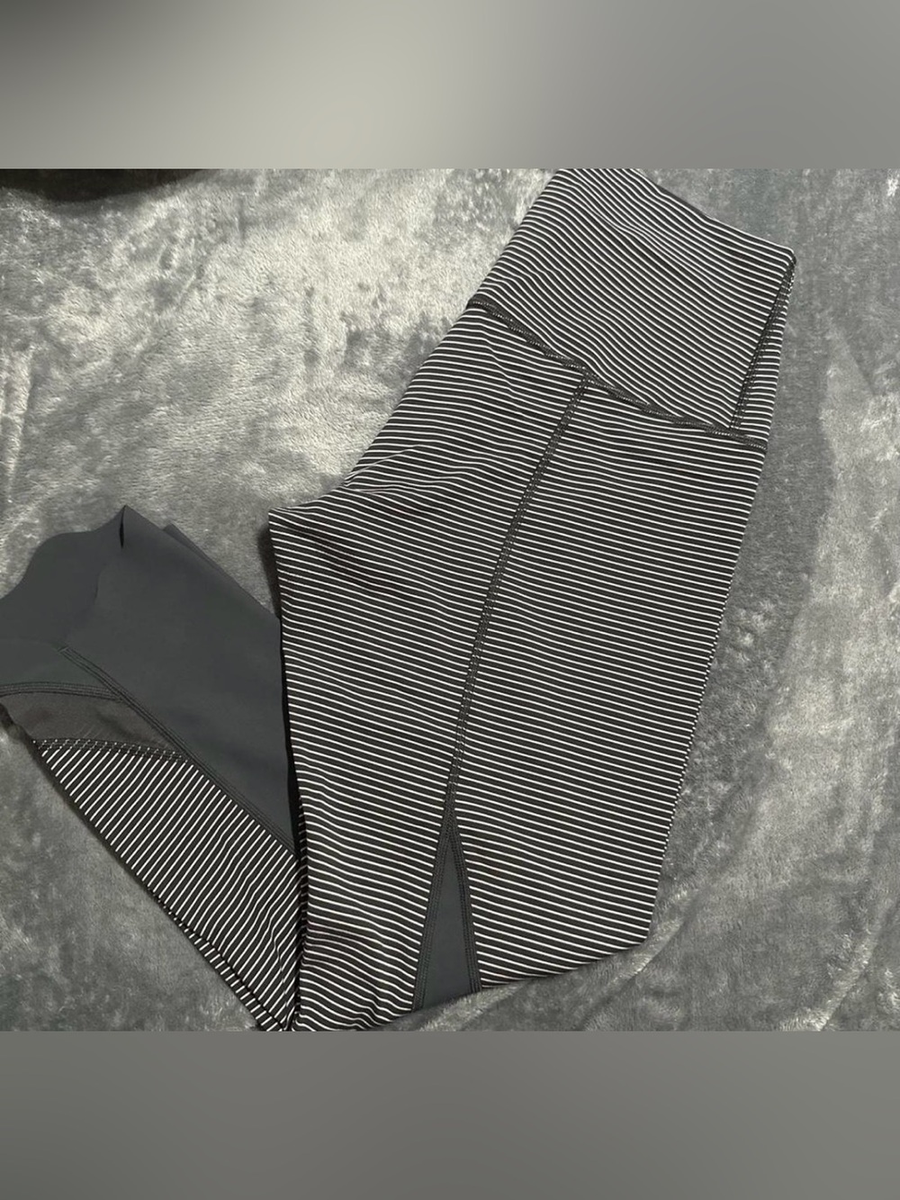 Lululemon Sz 10 Striped High-Waist Leggings - Black & White